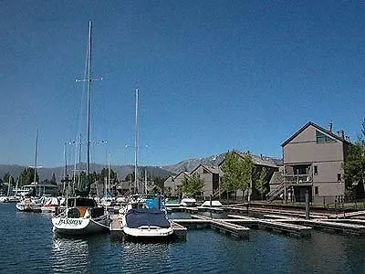 بيت للعطل سووث لاك تاهوي Tahoe Keys Resort