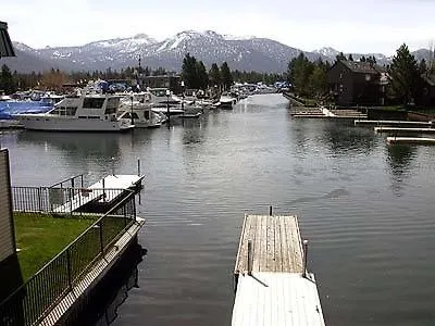 بيت للعطل سووث لاك تاهوي Tahoe Keys Resort